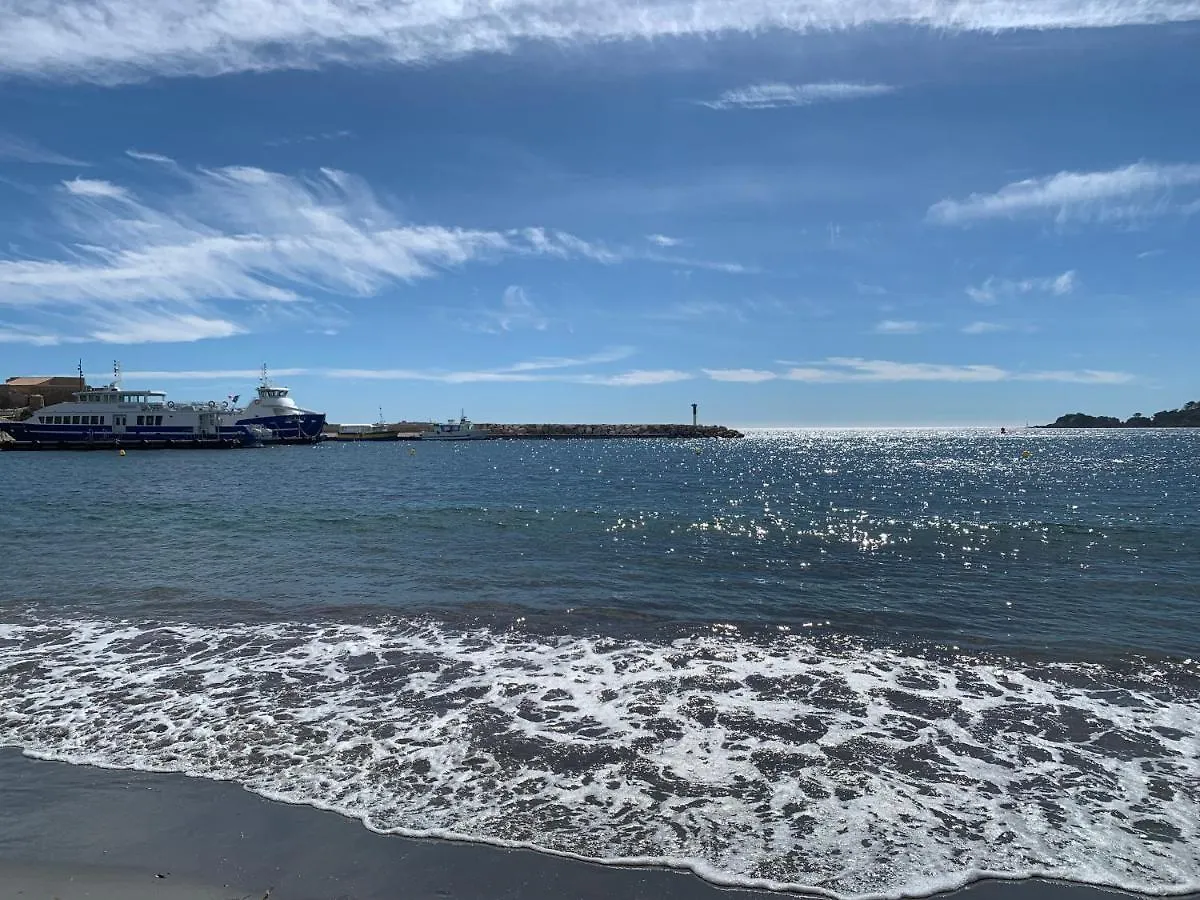 Cap Sud 83 Appart Vue Mer 200M Plages Hyères Apartamento